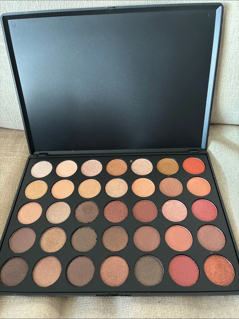 Neutral & Warm Eyeshadow Palette - 35 Shades